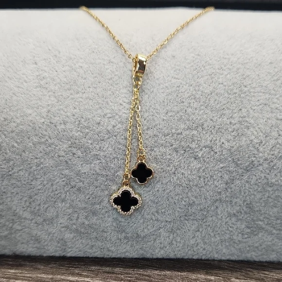 18k Gold Plated Stainless Steel Y-Shaped Black Clover Charm Necklace, Zircons - Picture 2 of 10